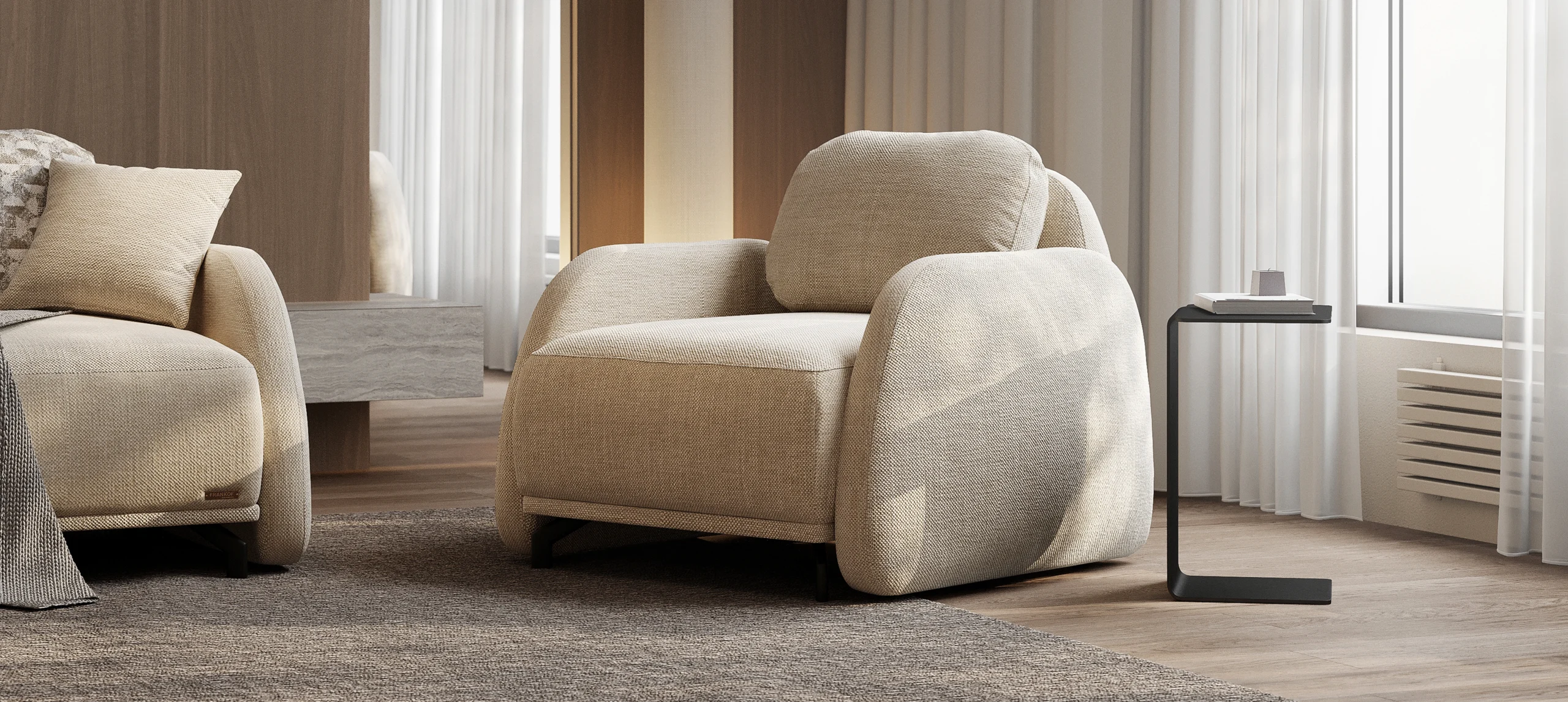 Nancy kampinė sofa su erdvia moduline konstrukcija ir minkštomis pagalvėmis.