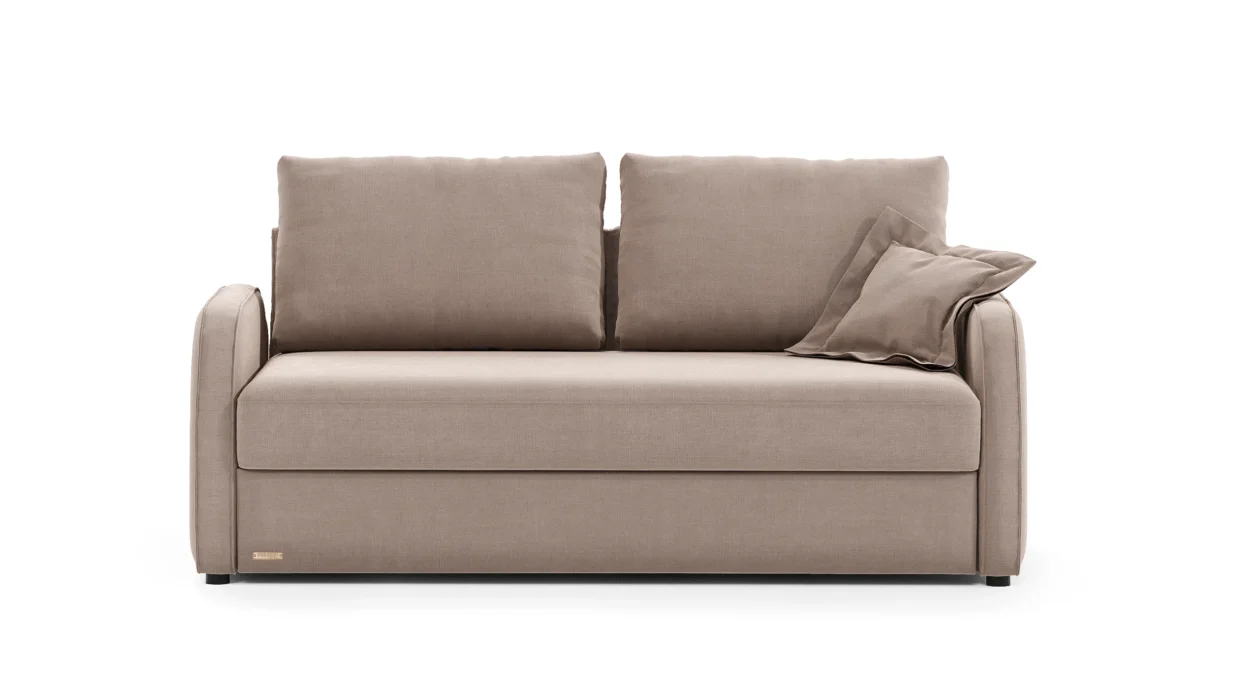 Ontario sofa su dviem nugaros pagalvėmis ir plačiais užapvalintais porankiais.